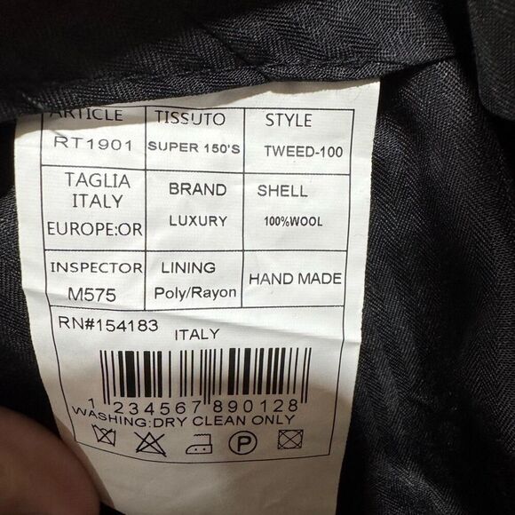 Luxury Paris-France 3 piece Houndstooth Suit - Picture 4 of 16